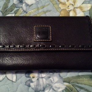 EUC Dooney Florentine Leather Brown/Black Wallet